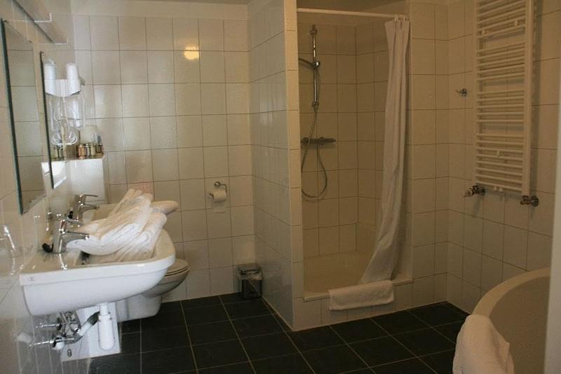 De Vier Heemskinderen IJzendijke Habitación foto